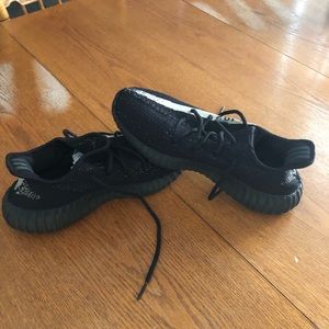 Kanye west boost Oreo size 10 shoes